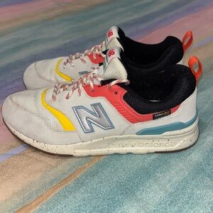 New Balance 997H Athletic Shoes - White / Multicolor women’s 7.5 / men’s 5.5